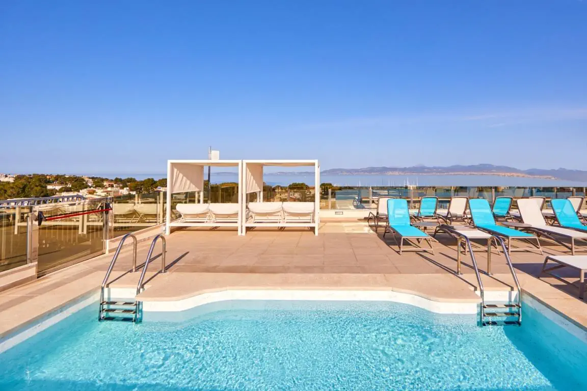 MLL MEDITERRANEAN BAY HOTEL (ADULTS ONLY 18+)