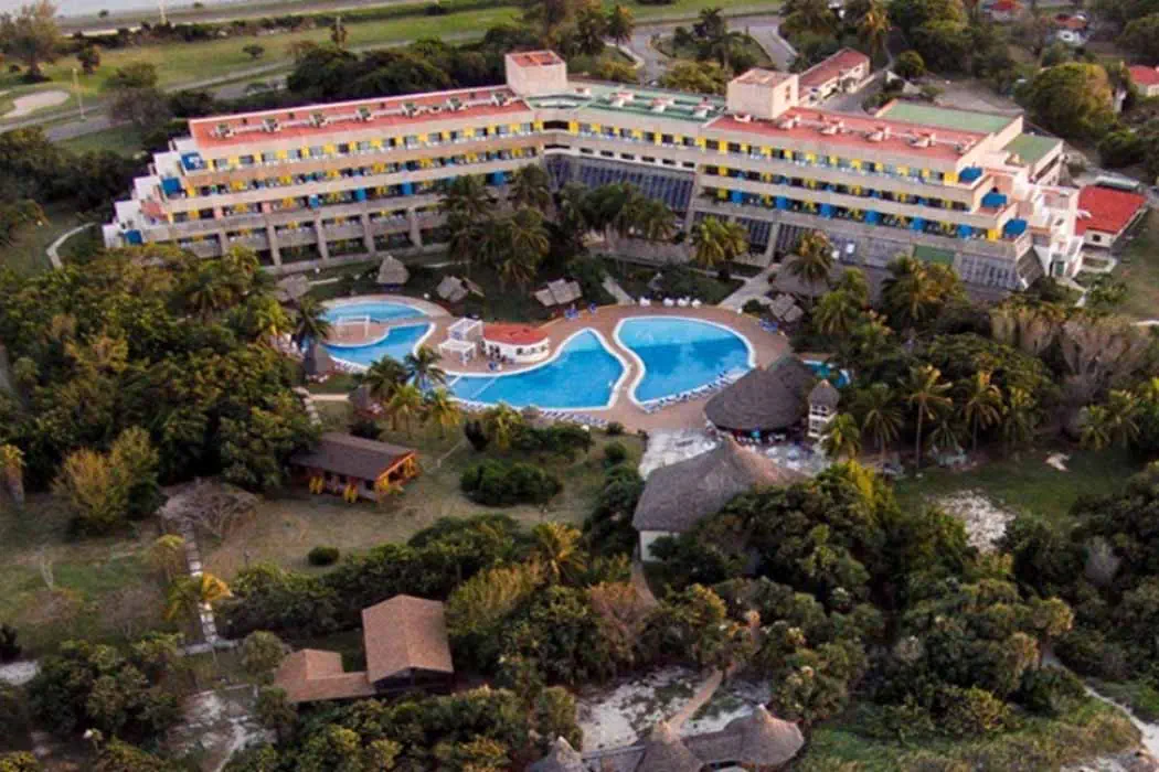 HOTEL TUXPAN (EX. BE LIVE EXPERIENCE TUXPAN)