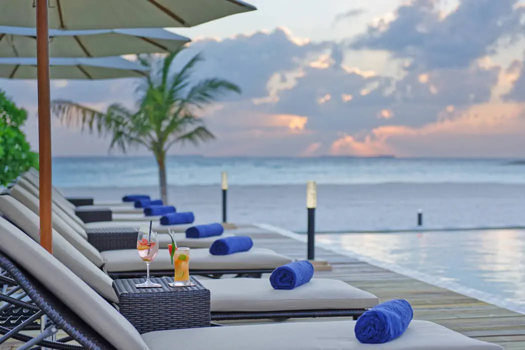 BRENNIA KOTTEFARU MALDIVES