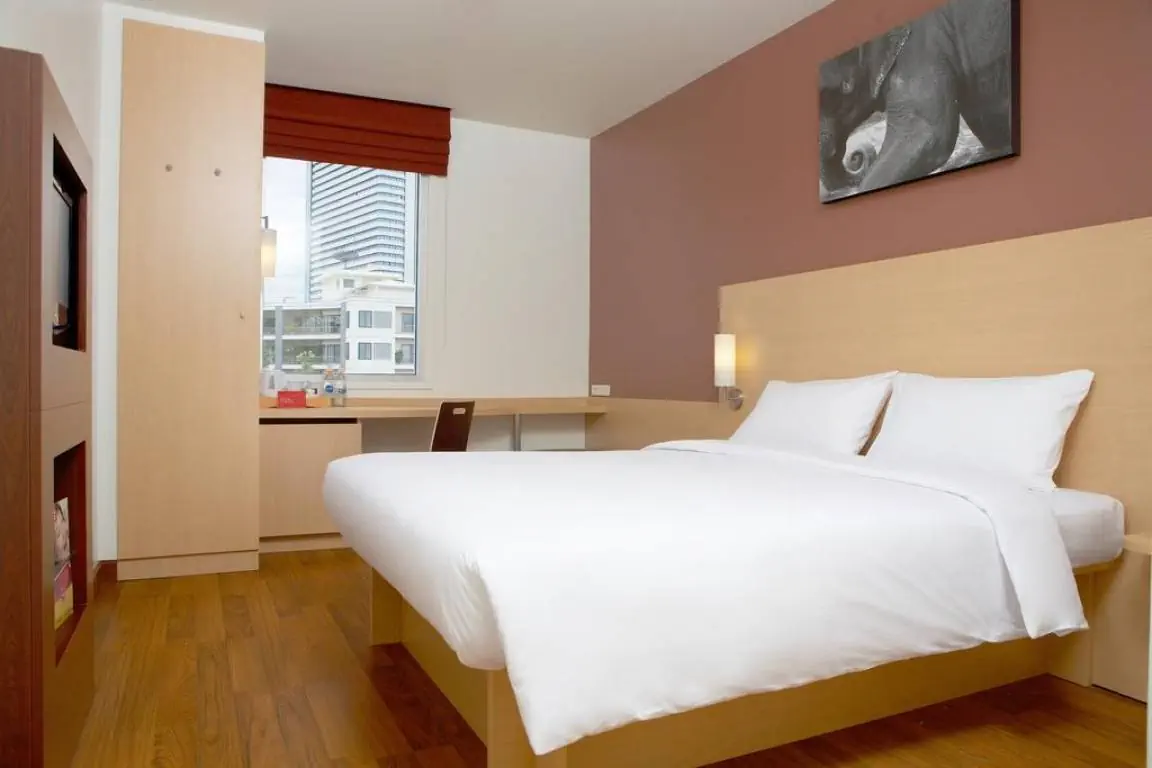 IBIS BANGKOK SATHORN